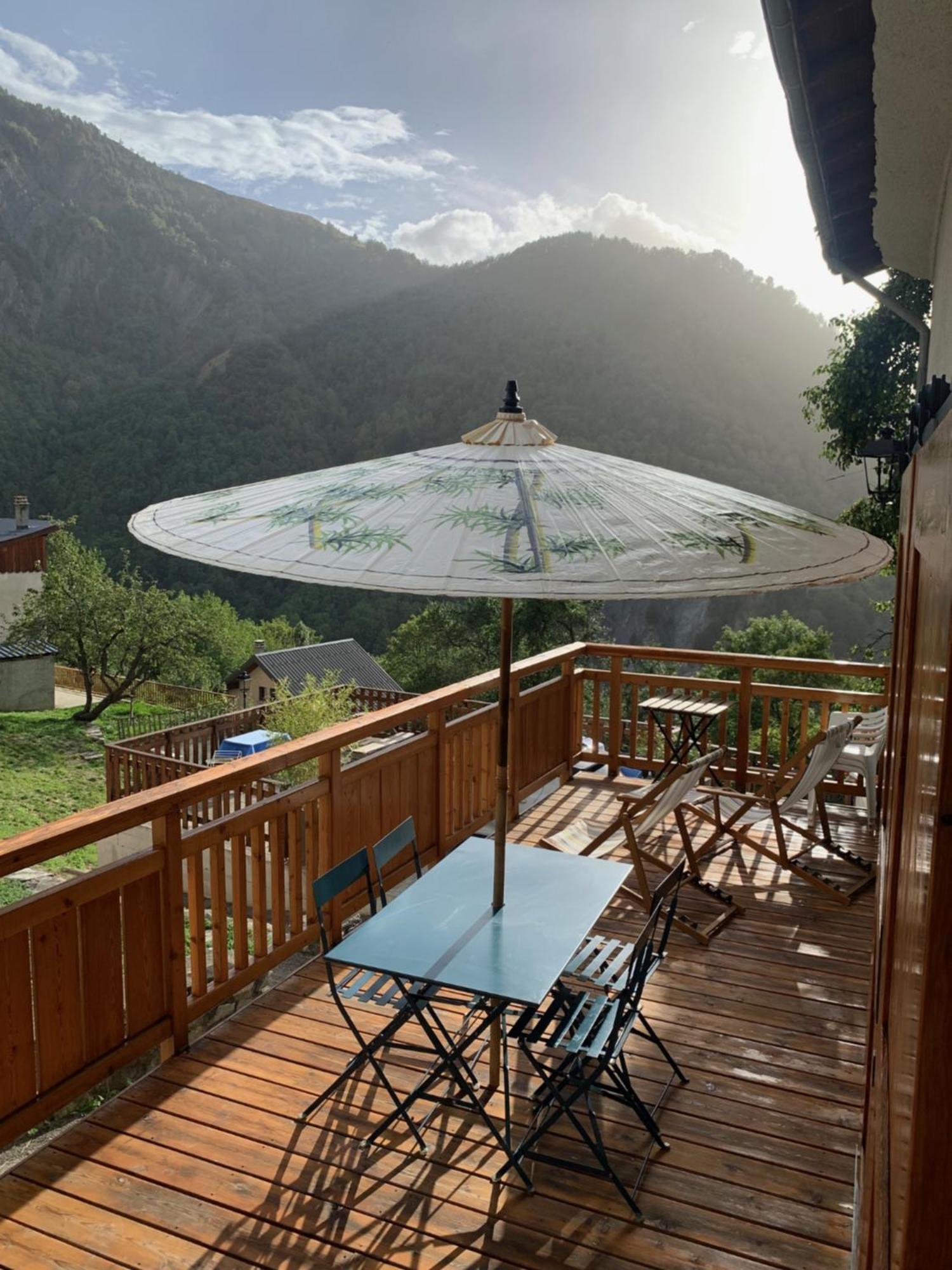 Le Sarana : 75M2, Calme, Belle Vue Avec Terrasse. Apartment Les Deux Alpes Bagian luar foto